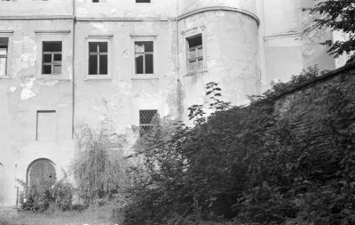 Zamek Oppersdorffów - elewacja południowa, skan 1