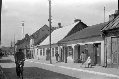 zabudowa miejska - zakład fryzjerski, skan 1