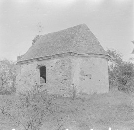 kaplica - elewacja boczna i absyda, skan 1