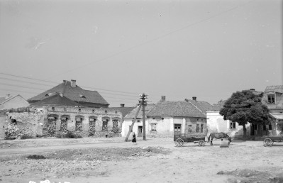 rynek - widok zabudwy strony południowo-zachodniej, skan 1