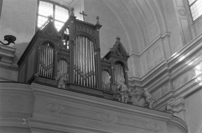 klasztor kartuzów /d. Dominikanów/ - kościół pw. Najświętszej Maryi Panny Bolesnej - organy, skan 1