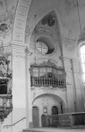 Kościół św. Wawrzyńca - loża nad zakrystią , skan 1