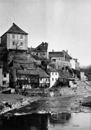 zabudowa miejska - fragment - widok od strony Nysy Kłodzkiej, skan 1