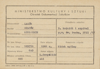 Widok ogólny na d. kościół i szpital św. Ducha - metryczka


, skan 1
