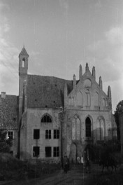 klasztor Augustianów - kościół pw. Świętej Trójcy - elewacja frontowa, skan 1