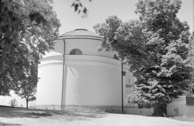 pałac Czartoryskich - kościół pw. Wniebowzięcia Najświętszej Maryi Panny - elewacja południowa, skan 1