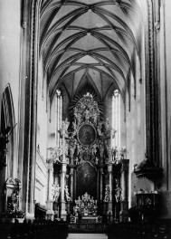 kościół pw. św. Erazma i św. Pankracego - wnętrze - nawa główna - prezbiterium - ołtarz główny, skan 1