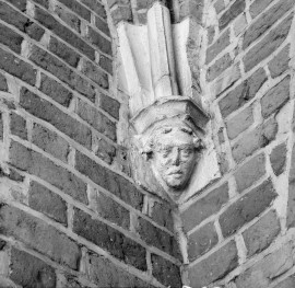 kościół Świętych Apostołów Piotra i Pawła - wnętrze: wspornik w hali pod wieżą, skan 1