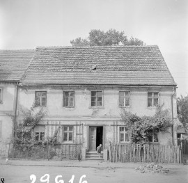 kamienice - elewacje frontowe, skan 1