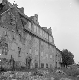 kamienica ul. Nadbrzeźna - elewacja frontowa, skan 1