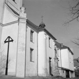 kościół pw. św. Katarzyny Aleksandryjskiej - elewacja południowa - fragment, skan 1