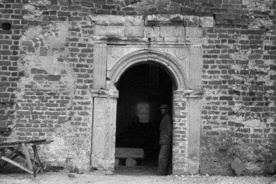 kościół parafialny pw. św.św. Floriana i Katarzyny - portal boczny, skan 1