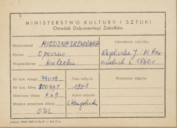 Widok przydrożnej kapliczki - metryczka

, skan 1