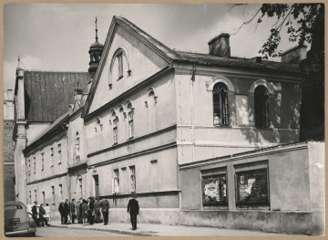 Zespół szpitalny św. Ducha - widok ogólny od strony płd. - zach. , skan 1