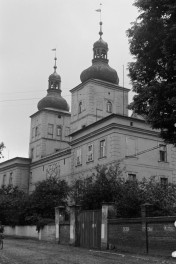 zamek - elewacja frontowa, skan 1