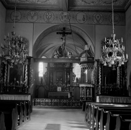 kościół parafialny pw. św. Józefa - wnętrze: ściana wschodnia, skan 1