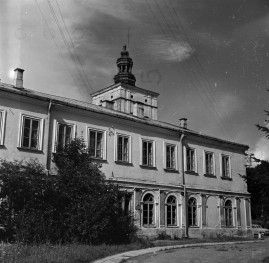 zespół zamkowy Radziwiłłów - skrzydło pałacowe, skan 1