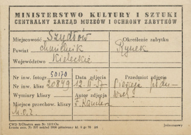 Miasto - rynek, pierzeje  - zach. i płn., w centrum dom Rynek 1,  widok od strony płd. - wsch. - metryczka, skan 1
