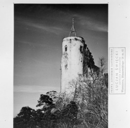 zamek Chojnik - baszta, skan 1