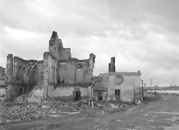 Ruina kamienicy., skan 1