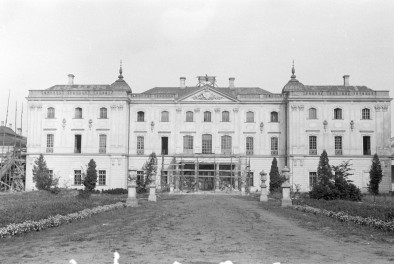 pałac Branickich - elewacja południowo-zachodnia fragment, skan 1