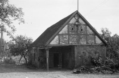 kuźnia - elewacja z podcieniami, skan 1