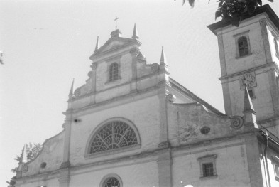 kościół przy klasztorze - prezbiterium, szczyt, skan 1