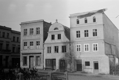 rynek - dom 19, 21, 23, skan 1