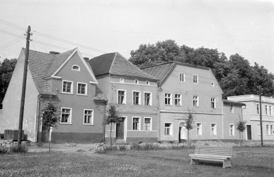 kamienice - elewacje frontowe, skan 1