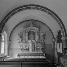 klasztor Redemptorystów - kościół pw. Podwyższenia Krzyża Świętego - wnętrze - kaplica boczna, skan 1