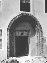 kamienice - portal, skan 1