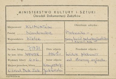 Widok ogólny plebanii przy kościele parafialnym - metryczka, skan 1