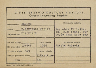 Kaplica Firlejów - nagrobek Firlejów - rzeźba dziecka - metryczka, skan 1