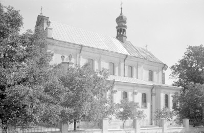  Kościół Przemienienia Pańskiego - elewacja pd. prezbiterium., skan 1