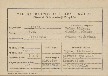 Pałac biskupów - wnętrze, d. sala jadalna, ściana wschodnia, fryz - polichromia, portret bpa Jana Konarskiego - metryczka, skan 1