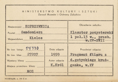 Zespół klasztorny - fragment filaru z dawnego gotyckiego krużganka - metryczka, skan 1