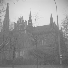 kościół pw. św. Michała Archanioła i św. Floriana Męczennika - elewacja południowa, skan 1