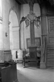 kościół Cystersów - wnętrze, filar, skan 1