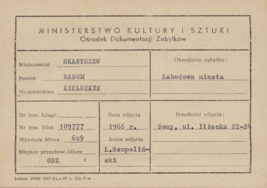Miasto - widok domów przy ulicy Iłżeckiej,  m.in. nr 6 - metryczka, skan 1