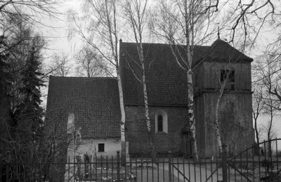 kościół pw. św. Marcina - widok od strony północnej, skan 1