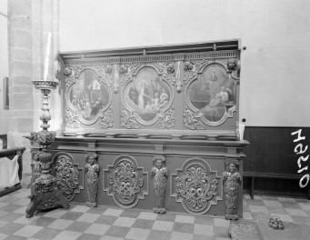 kościół pocysterski, ob. parafialny pw. św. Floriana - wnętrze: stalle, skan 1