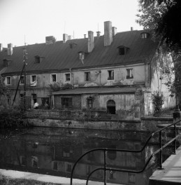 dawny folusz - elewacja wsch., skan 1