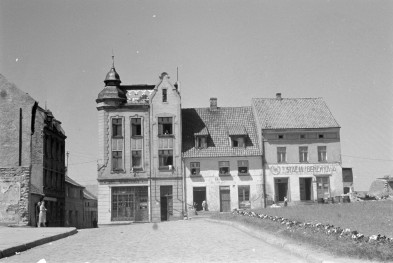 rynek - kamienica, skan 1