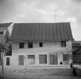 kamienica - elewacja frontowa, skan 1
