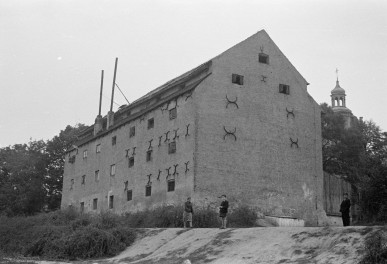 spichlerz - elewacja południowo-wschodnia, skan 1