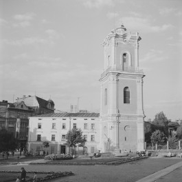 wieża pocerkiewna, tzw. Zegarowa, ob. Muzeum Dzwonów i Fajek - elewacja południowo-wschodnia, skan 1