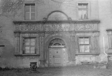 zamek piastowski - portal renesansowy, skan 1