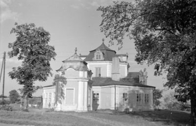 pałac - widok od zachodu, skan 1