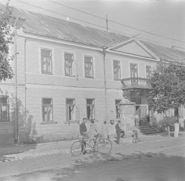 dom, kamienica - elewacja frontowa, skan 1