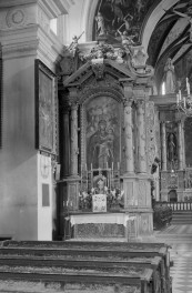 Bazylika kolegiacka Świętej Trójcy - ołtarz boczny M.B. Miłosiernej, skan 1